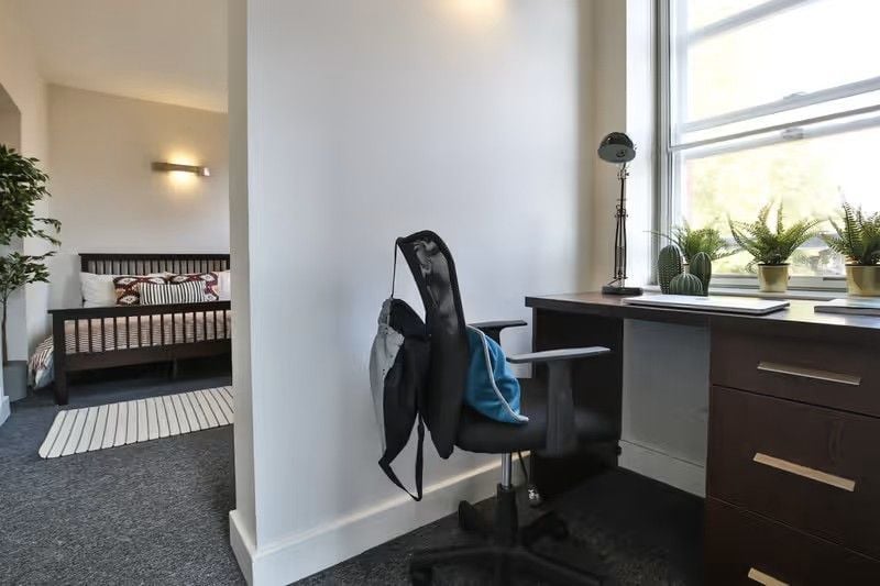 Classic 1-Bed Apartment